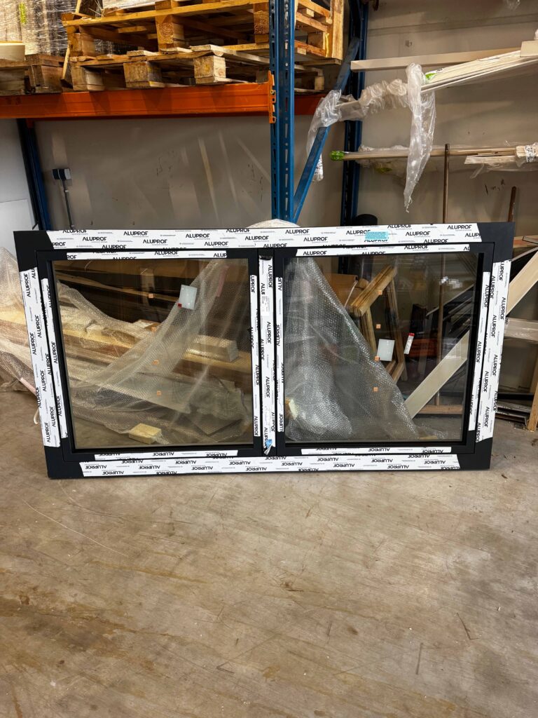 Dubbel draaikiepraam aluminium HR+++